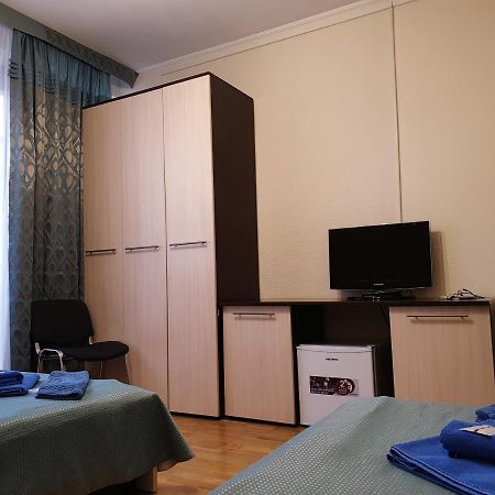Hotel Obolon-Arena Kiev Esterno foto
