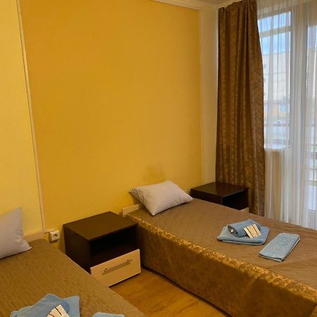 Hotel Obolon-Arena Kiev Esterno foto