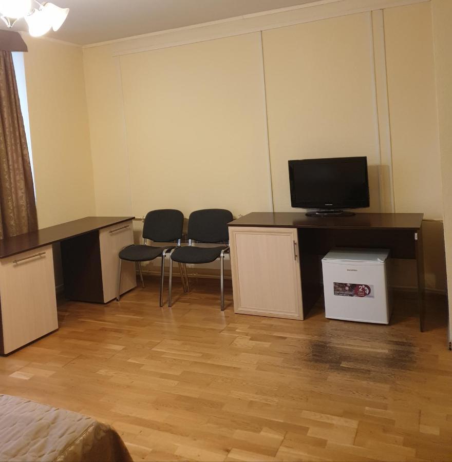 Hotel Obolon-Arena Kiev Esterno foto